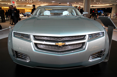 Chevrolet Volt Concept (Image property of OhGizmo!)