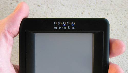 Unisen Handheld Keyboard & Mouse Touchpad (Image property of OhGizmo!)