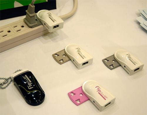 Flipower Plug-less USB Charger (Image property OhGizmo!)