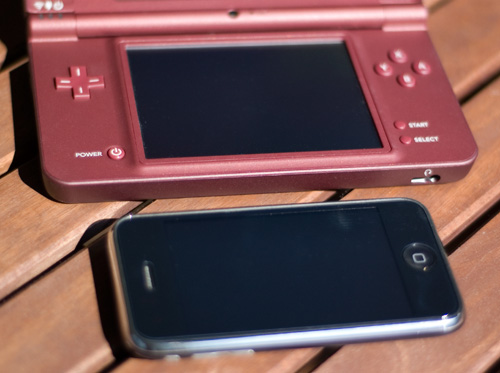 Nintendo DSi XL (Image property OhGizmo!)