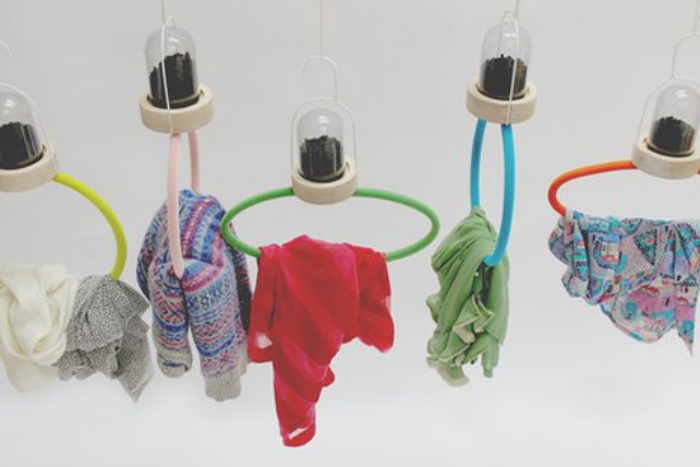 Odor-cleansing hangers