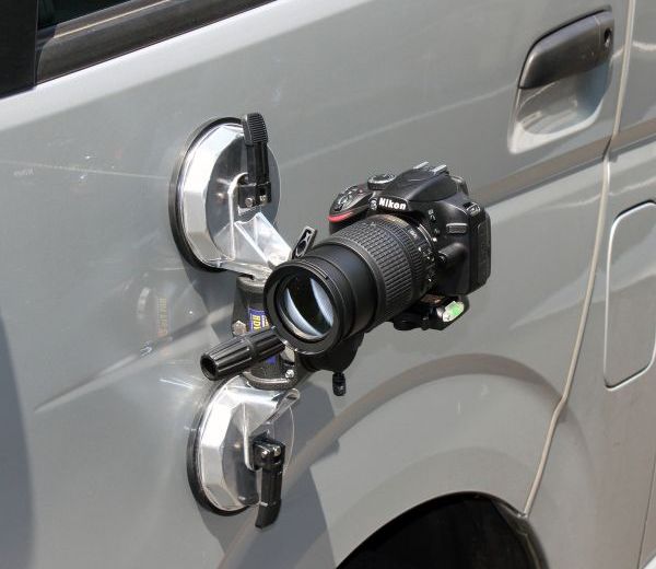 Double-suction-cup-camera-mount-by-Thanko