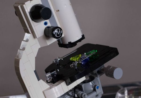 Lego microscope by Carl Merriam