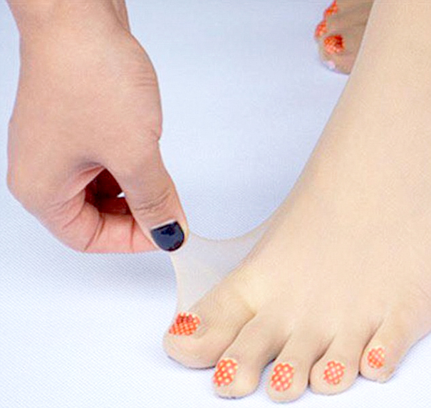toe-nail-art-polish-stockings-japan-1