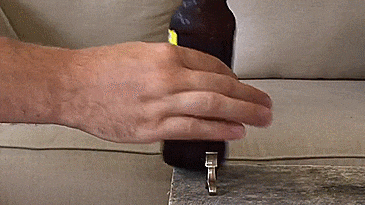 magnetic-one-handed-bottle-opener-3409