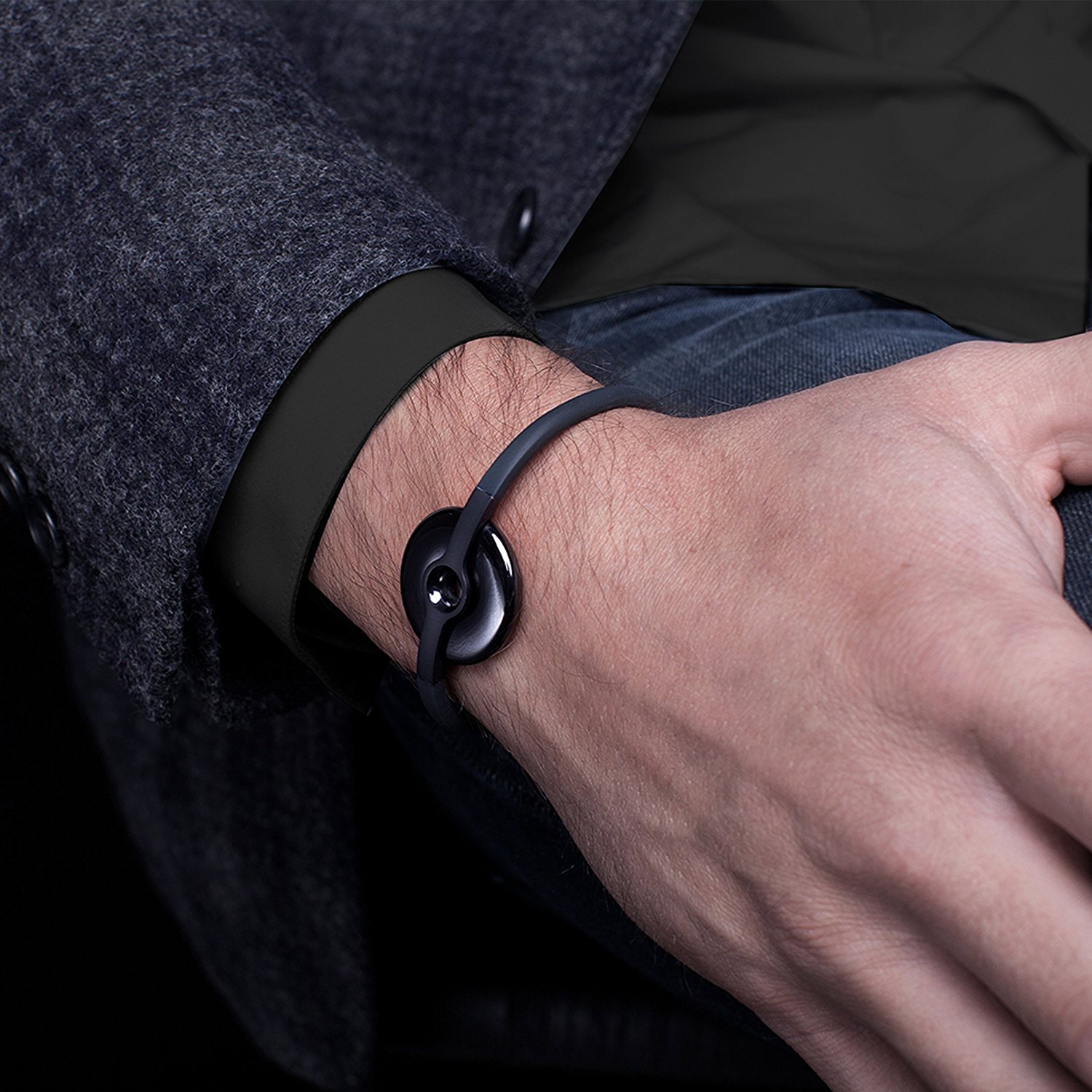 3 Must-Have Wearables for the Busy Gentlemen
