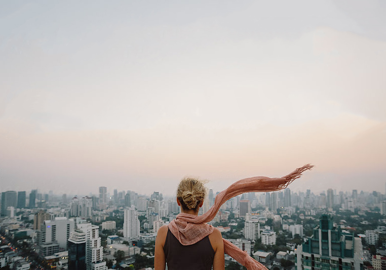 Millennials: The New Way To Make Some Extra Cash While Travelling